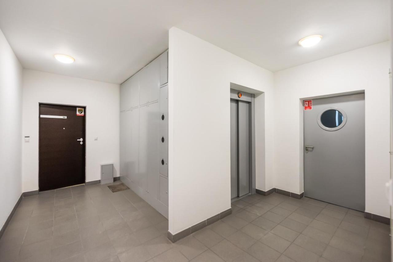 Wola Sunshine Apartment Free Parking 华沙 外观 照片